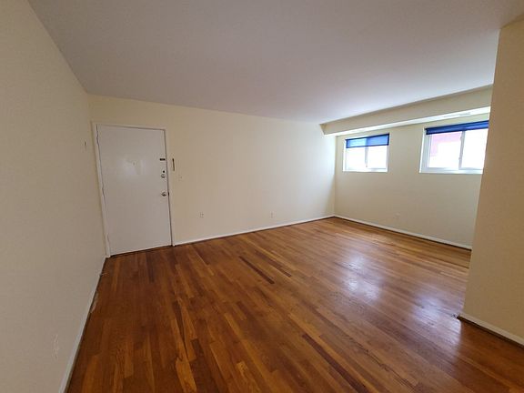 5th image of 2637 Saint Paul St APT 1A