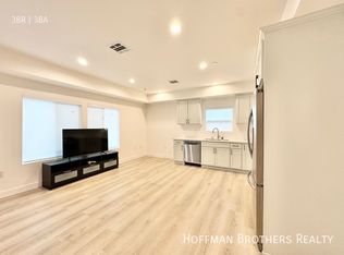 14250 1/2 Roscoe Blvd #A, Panorama City, CA 91402