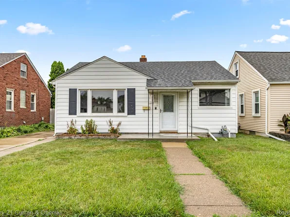 3450 23rd St, Wyandotte, MI 48192