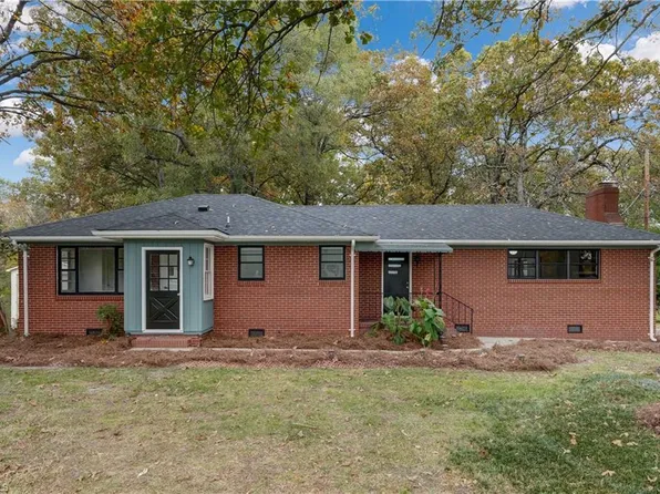 3904 Broadacres Dr, Greensboro, NC 27407