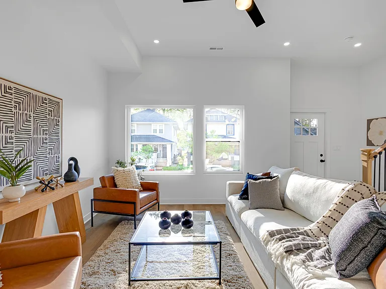1025 Churchman Ave — Photo 13