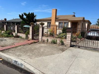 7727 Gentry Ave, North Hollywood, CA, 91605