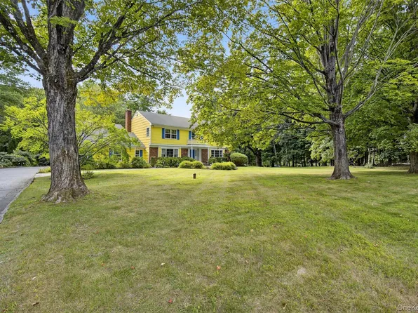 27 Orchard Hill Road, Katonah, NY 10536