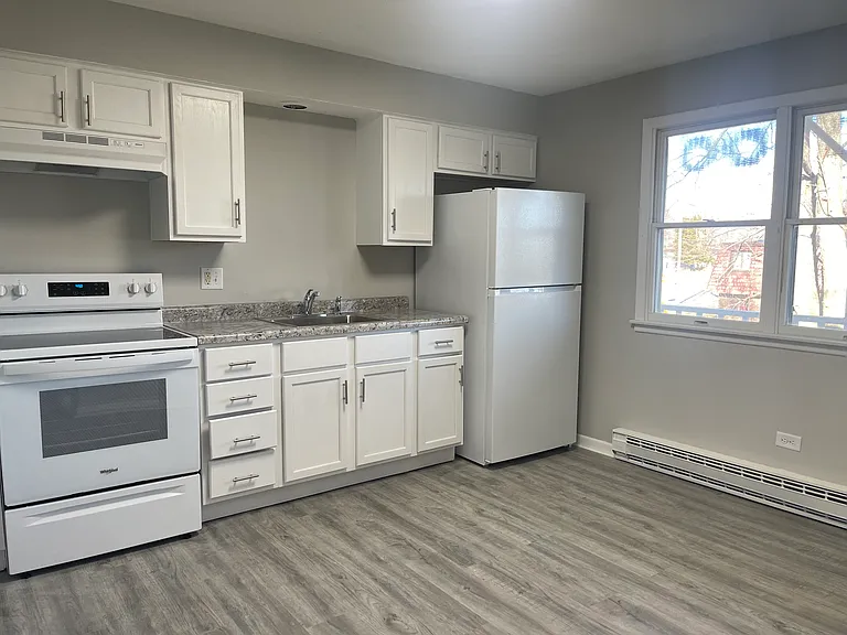 358 W Bethel Dr #6 — Photo 8
