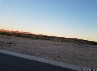 2890 Steamboat Dr, Bullhead City, AZ 86429