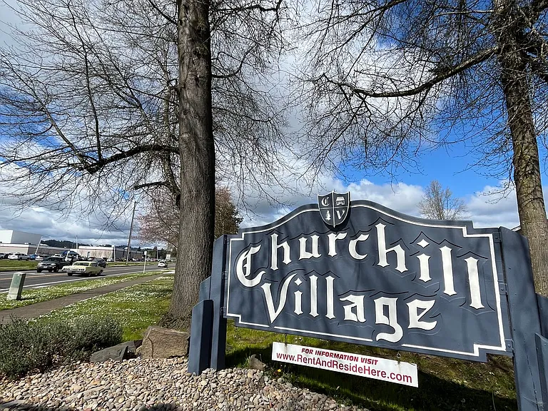 Churchill Village Apartments — Photo 7