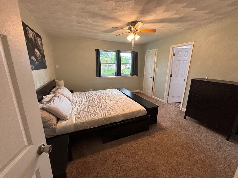 420 Crossett St — Photo 11