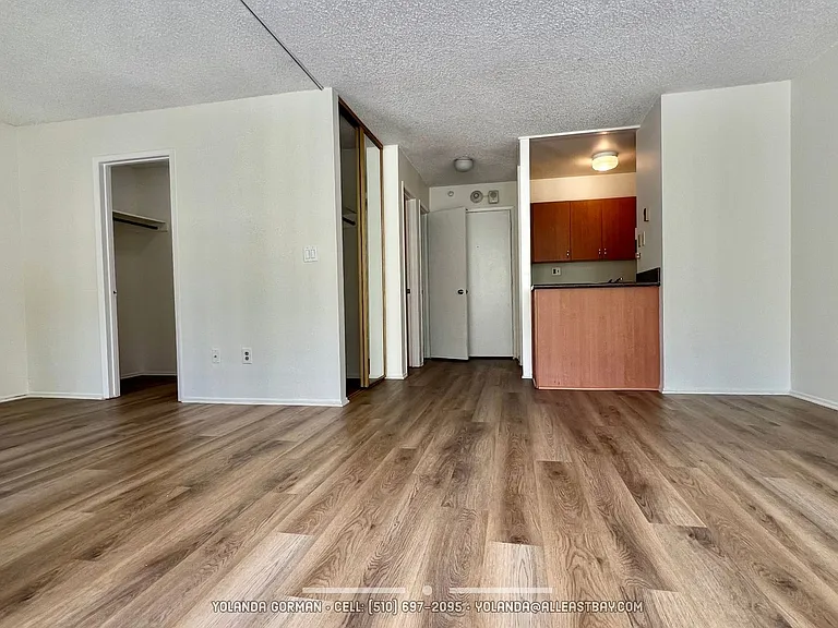 5 Admiral Dr #F208 — Photo 4