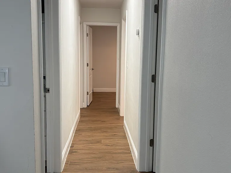 3911 W Rogers Ave — Photo 16