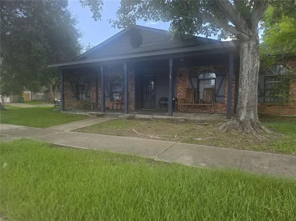 384 Fairway Dr, La Place, LA 70068