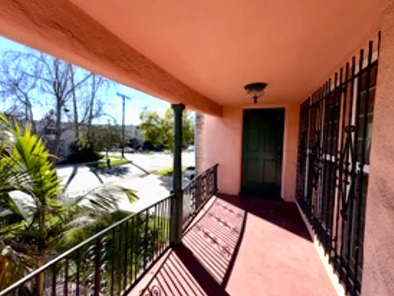 6087 Cashio St #6089 — Photo 5