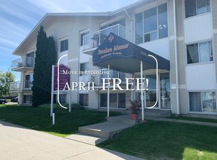 15607 100th Ave NW, Edmonton, AB T5P0K9