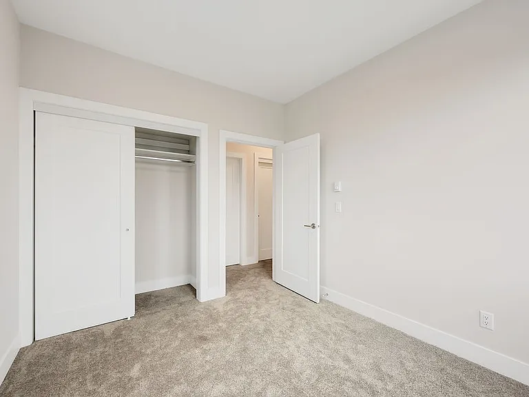 710 Catherine St — Photo 41