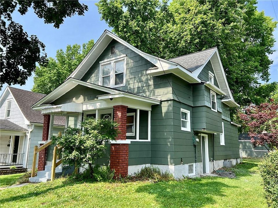 1st image of 1102 S Woodland Ave