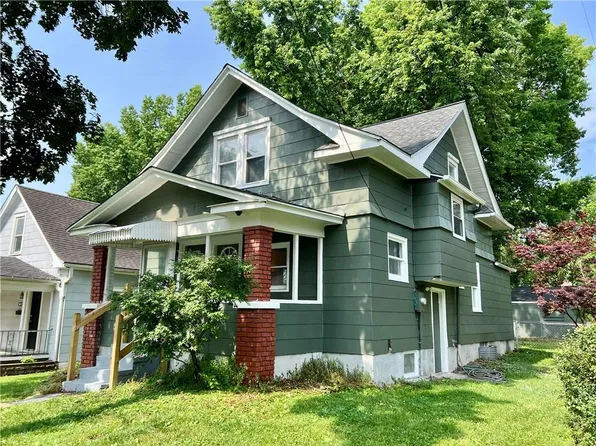 1102 S Woodland Ave, Independence, MO 64050