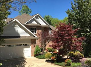 210 Clear Vista Cir, Asheville, NC 28805