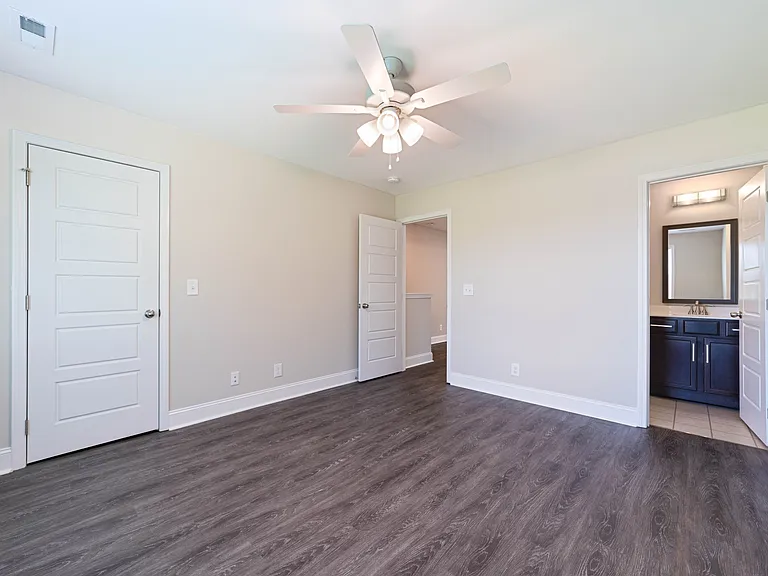 212 Drayton Dr #B — Photo 6