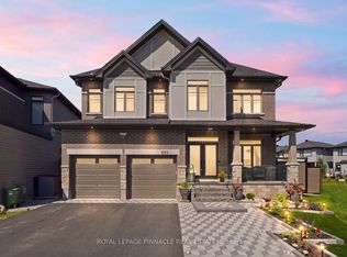 921 Beckton Hts, Ottawa, ON K2S 2X5