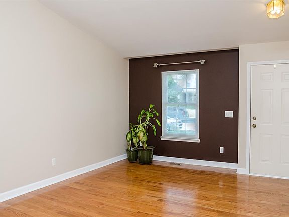 3rd image of 8608 Barrington Dr