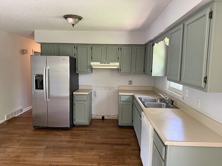 2619 Navajo Dr — Photo 4