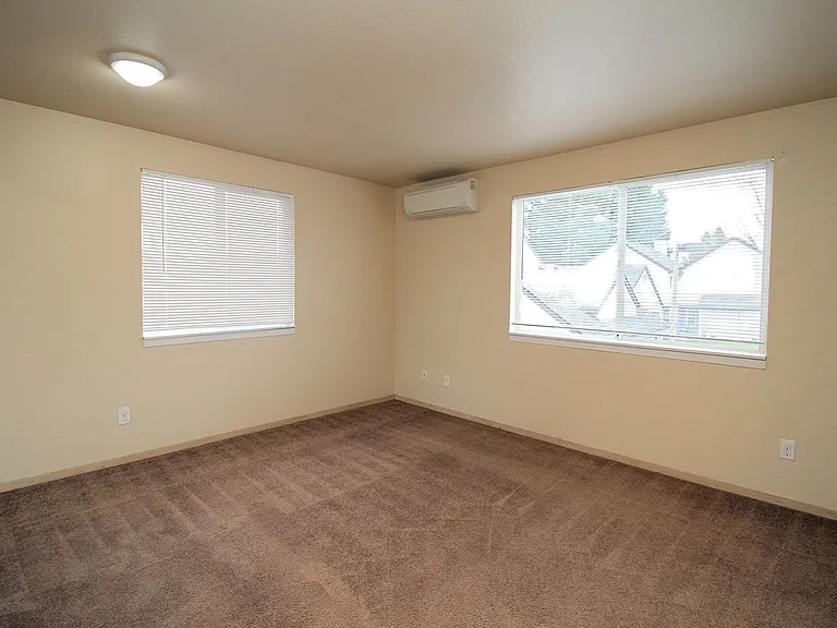 7292 SE Thiessen Rd — Photo 17