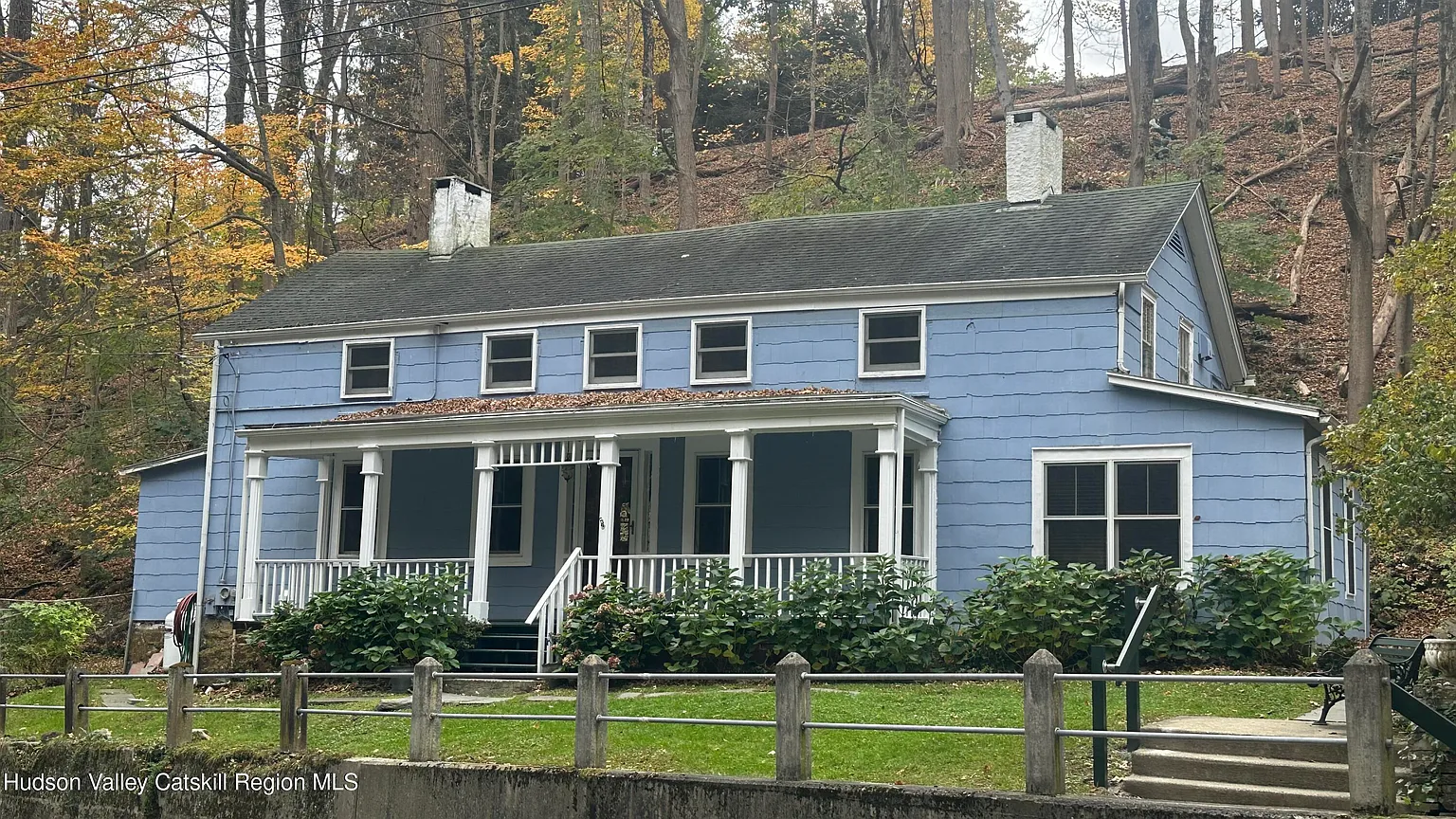 7 River Road photo 1