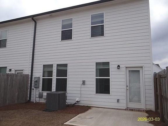 4th image of 3215 Alana Ct
