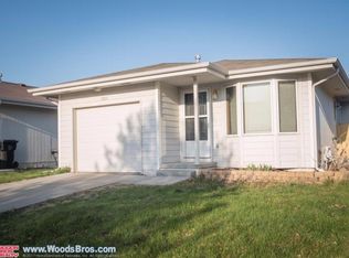 1924 NW 54th St, Lincoln, NE 68528