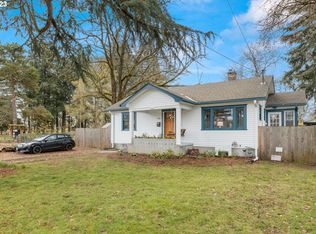 9020 SE Taylor St, Portland, OR 97216