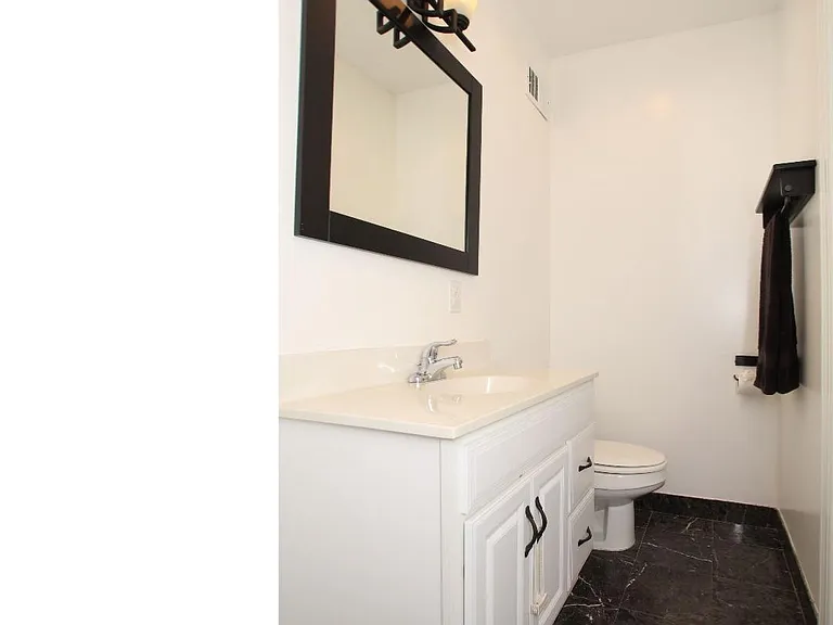 968 N Lawrence St #R — Photo 6