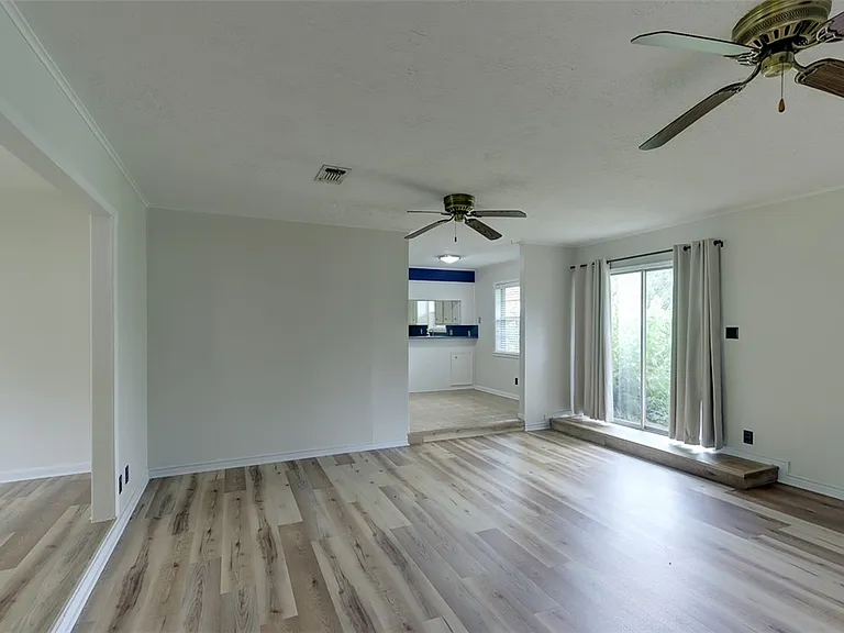 3503 Old Oaks Dr — Photo 5