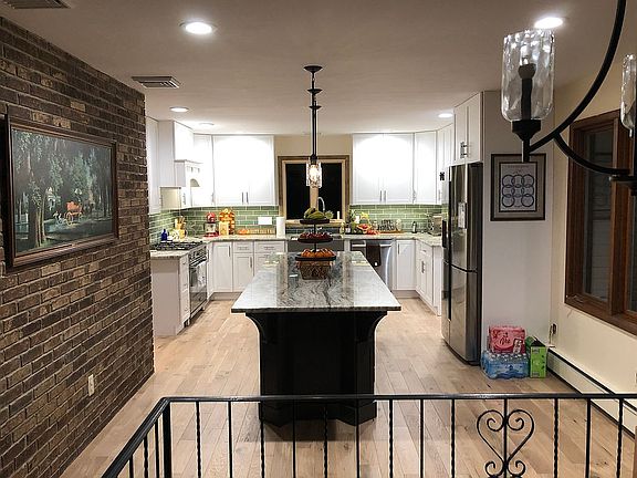 Kitchen and Breakfast Area