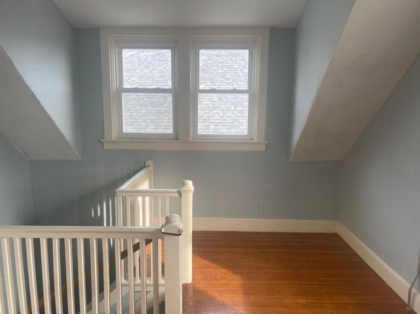 133 Ontario St FLOOR 3