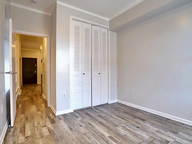 6311 Dewey Ave #15 — Photo 8