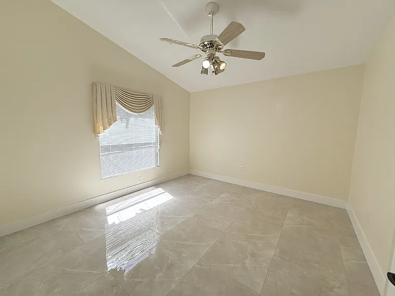 1024 Hagen Dr — Photo 17