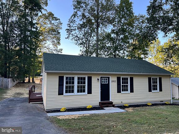 2nd image of 10913 Doeskin Ln
