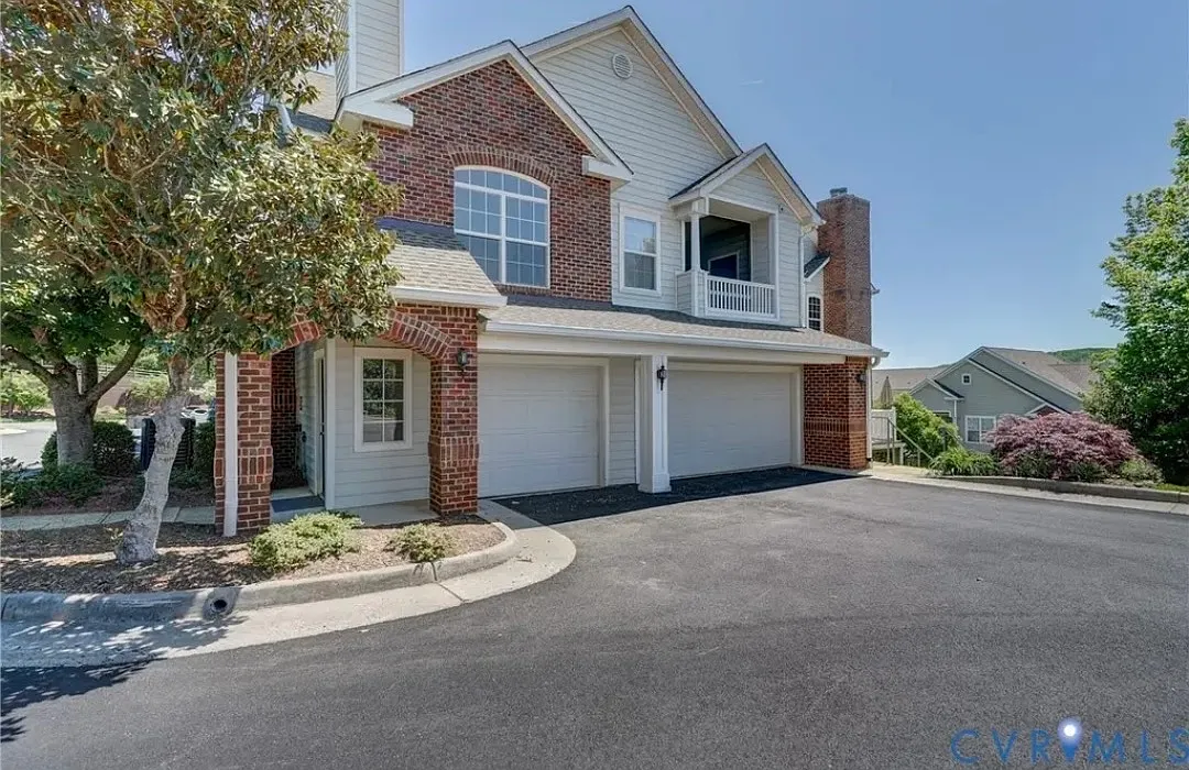 2 bed, 1068 sqft, $1,850 — Photo 3