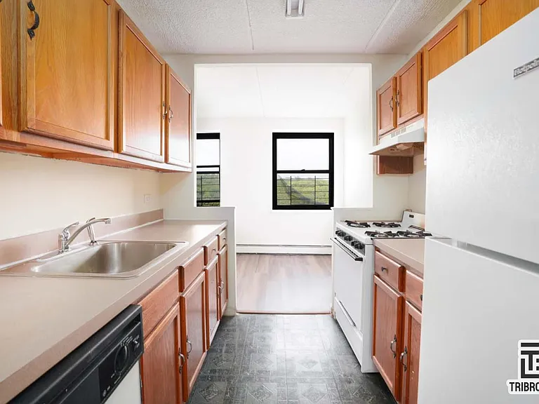583 Fort Washington Ave #6A — Photo 2