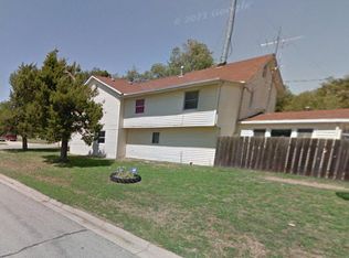 402 N Oak St, Goddard, KS 67052