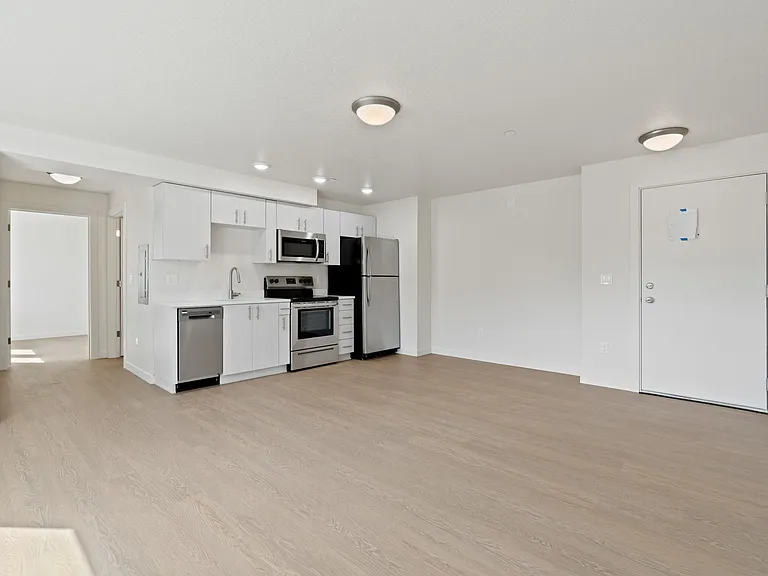 6355 SE 92nd Ave #207 — Photo 1