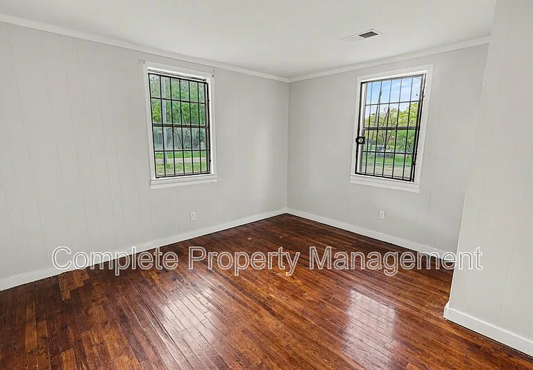 6025 Ivy St — Photo 10
