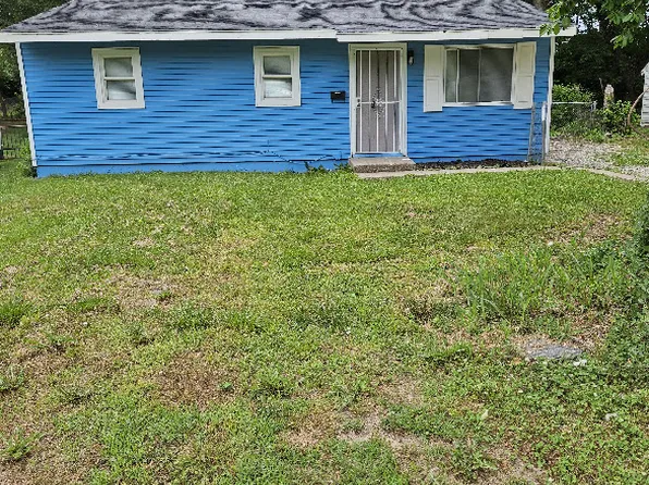4004 Oakley Ave, Kansas City, MO 64130