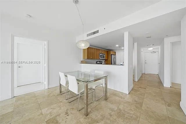 6305 Indian Creek Dr #5D — Photo 6