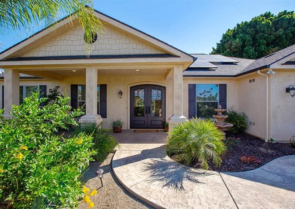 1st image of 300 San Roque Dr