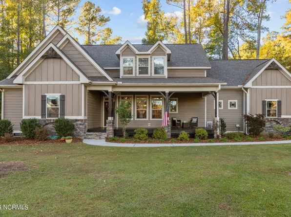 2 Thagard Lane, Whispering Pines, NC 28327