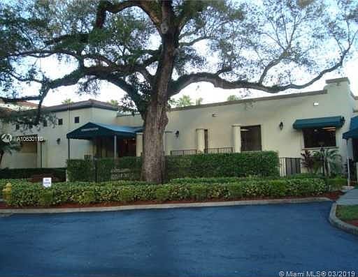 3rd image of 1709 Whitehall Dr APT 202