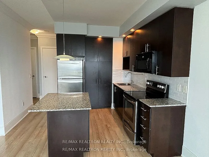 2 bed, $2,400 — Photo 4