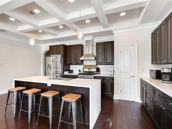 4th image of 5825 Elysian Fields Ave