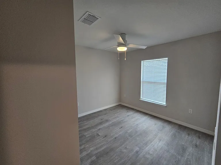 23 Rosecroft Ln #B — Photo 8