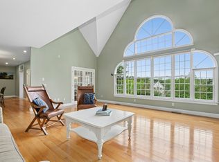 15 Keyes House Rd, Shrewsbury, MA 01545